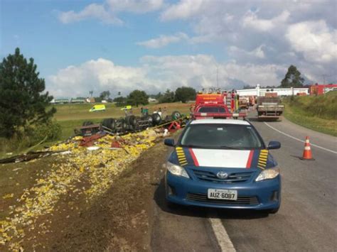 G1 Caminhão de cerveja tomba e deixa um morto em São José dos Pinhais