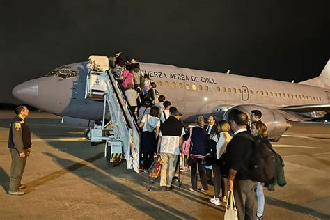 Más de 100 chilenos evacuados por la FACh desde Israel arribarán este