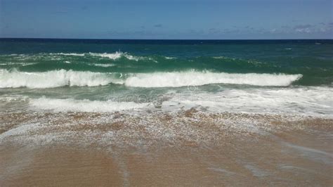 Big Pacific Ocean Waves at Lumahai Beach on Kauai Island, Hawaii. Stock ...