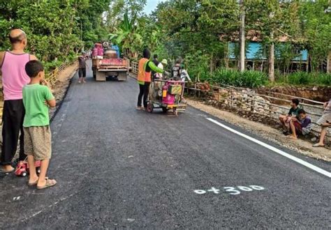 Nikmati Jalan Beraspal Warga Kolasa Bersyukur Terimakasih Buoati Asa