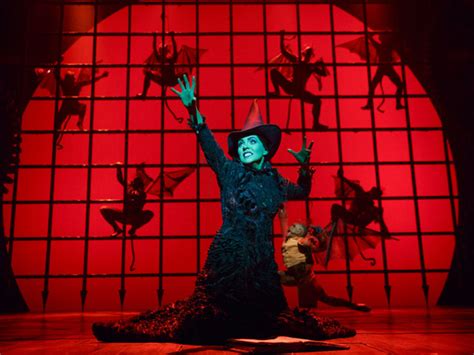 Thrillifying News Wicked S Rachel Tucker Will Fly From Broadway To The