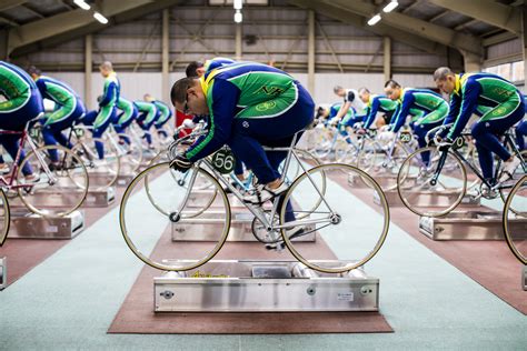 NARAYAN MAHON | PHOTOGRAPHER | Japanese-Keirin | 11