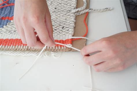 Weaving Loom - Basic Yarn DIY Wall Hanging