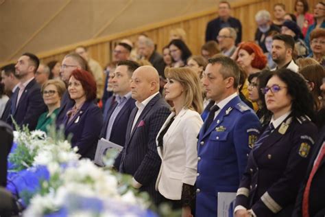 FOTO Colegiul Național Pedagogic Spiru Haret Buzău festivitate la