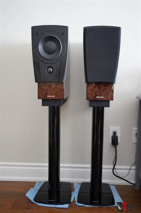 Dynaudio Confidence C Platinum With Stand Stands Mint With