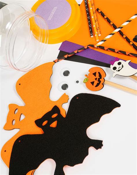 Set infantil para decorar de halloween