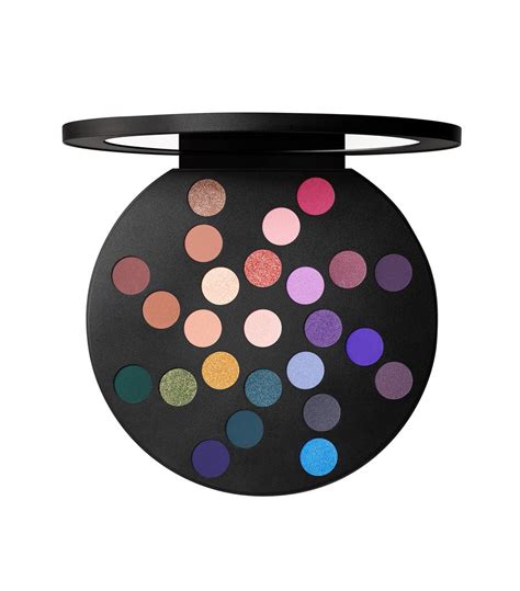 The 15 Best Eye Shadow Palettes for Brown Eyes | Who What Wear