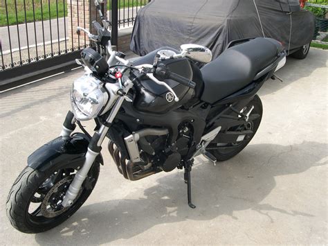 YAMAHA FZ6 - Review and photos