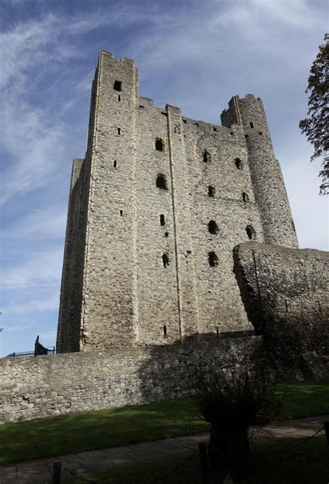 Rochester Castle 2 by Fennman on DeviantArt