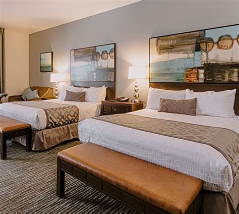 Rooms Tamarack Beach Resort And Hotel