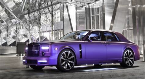 Rolls Royce Phantom Mobil Super Mewah Mengintip Spesifikasi Keunggulan