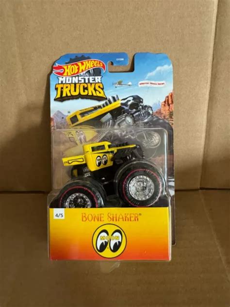 HOT WHEELS MONSTER Trucks Bone Shaker Mooneyes 4 5 A24 11 22 PicClick UK