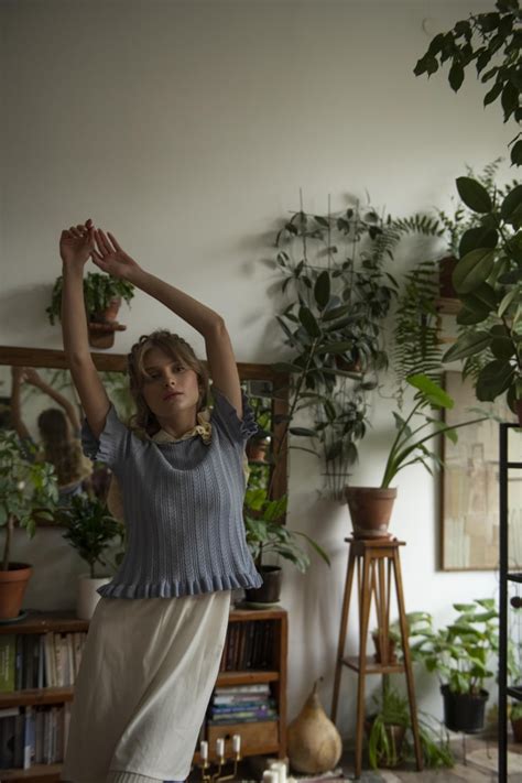 OLA SZKOLDA SEXY HOT PHOTOS LEGS NAKED NUDE