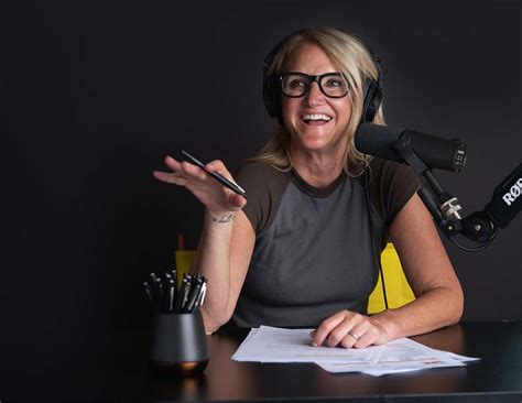 Mel Robbins → 31 Sessions