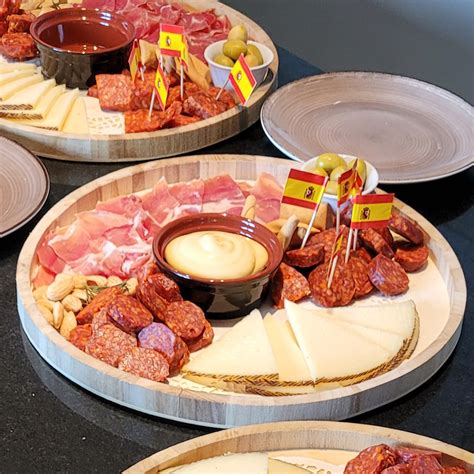 Iberico Sharing Bord Standaard Spaanse Tapas Aan Huis Geleverd Of Als