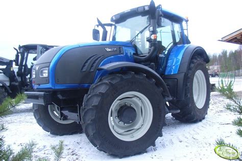 Zdjęcie ciagnik Valtra T152 179217 Galeria rolnicza agrofoto