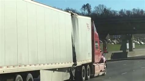 Broken Semi Trailer On I 65 Hd Youtube