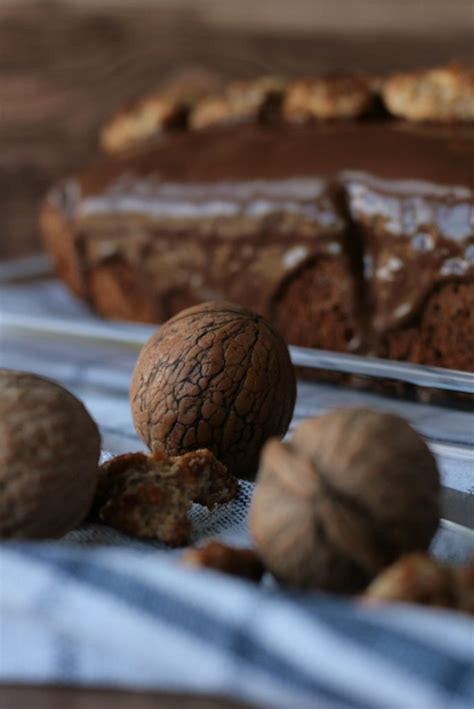 GeNUSS hoch 3 Kastenkuchen mit Mandeln Haselnüssen und Walnüssen