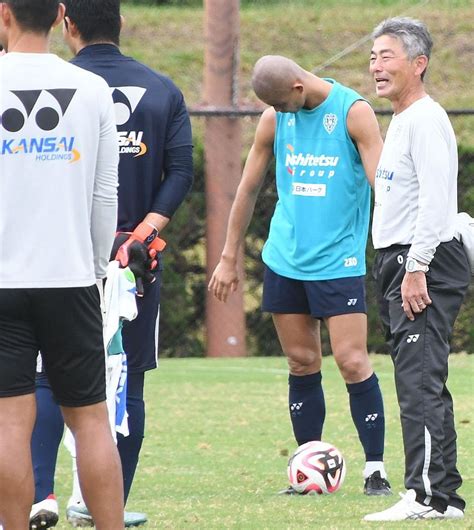 「チームがぐっと一つになるのでは」 アビスパ福岡・長谷部茂利監督が鹿島の底力警戒 2年前の〝解任ブースト〟教訓に：「おっ！」でつながる地元密着