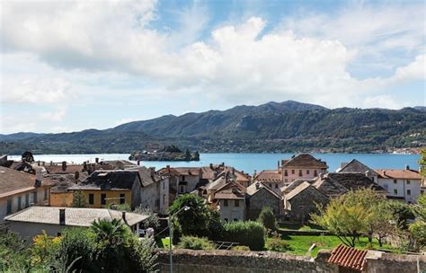 Paysage De L Le Isola San Giulio Sur Le Lac D Orta En Italie Photo