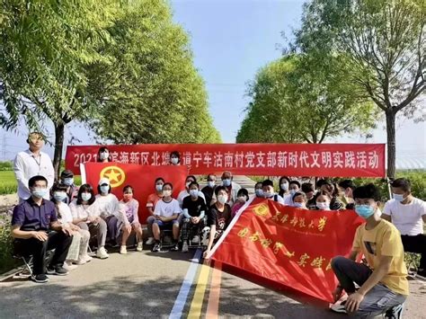 大学生走进社区“有事干、干得了、干的好”