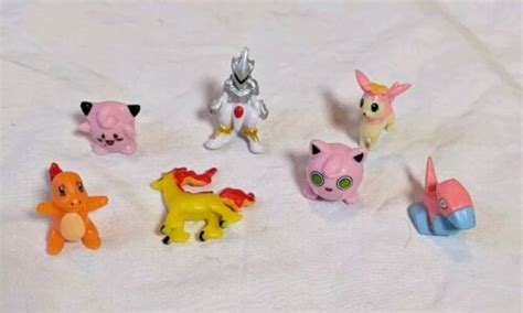 Pokemon Mini Action Figures Wicked Cool Toys Pvc Lot Of Figures