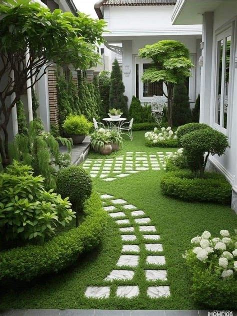 Pin By Rouss On Jard N Small Garden Design Small Backyard