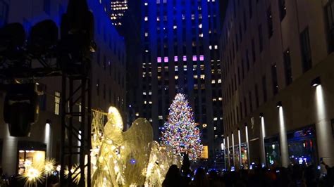 Indahnya Nyala Lampu Pohon Natal Di Rockefeller Center New York Video