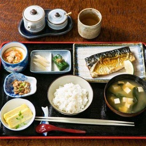日本人早饭都吃些什么？这5种搭配最常见！_早餐_日元_面包