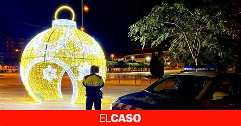 Los Mossos D Esquadra Detienen A 53 Personas Y Detectan 25 Fiestas