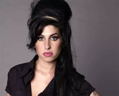 Back To Black Filmul Care Prezint Via A Tragic A Lui Amy Winehouse