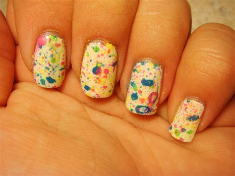 All Nail and Cosmetics: Splatter Paint Nails!