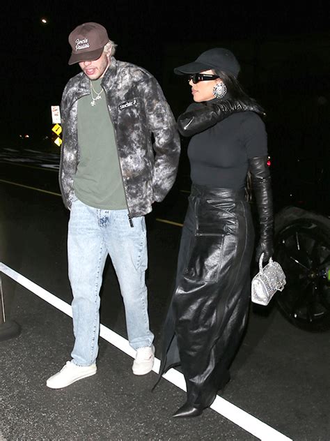 Kim Kardashian & Pete Davidson Take Private Plane To Bahamas ...