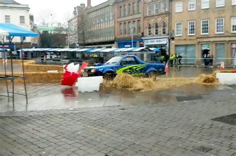 Top Gear presenter Freddie Flintoff crashes in Mansfield market stall ...