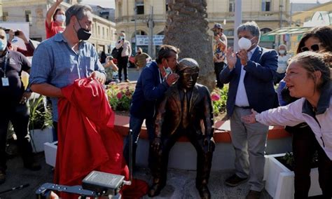 Volvi El Ruise Or Inauguran Nueva Escultura Del Cantante Jorge Far As