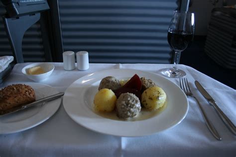 Vintage Review Lufthansa A340 300 First Class Frankfurt To New York