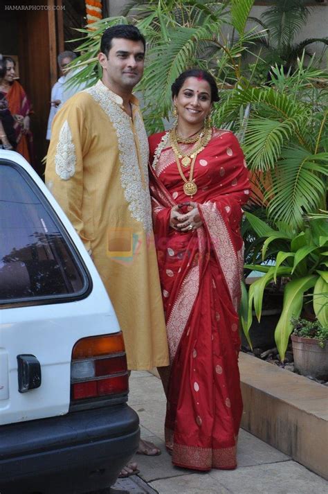 Vidya Balan Poses After Her Wedding With Siddharth Roy In Bandra