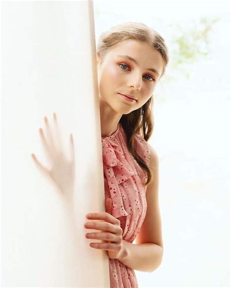 Hot Photos Of Thomasin McKenzie ThBlog