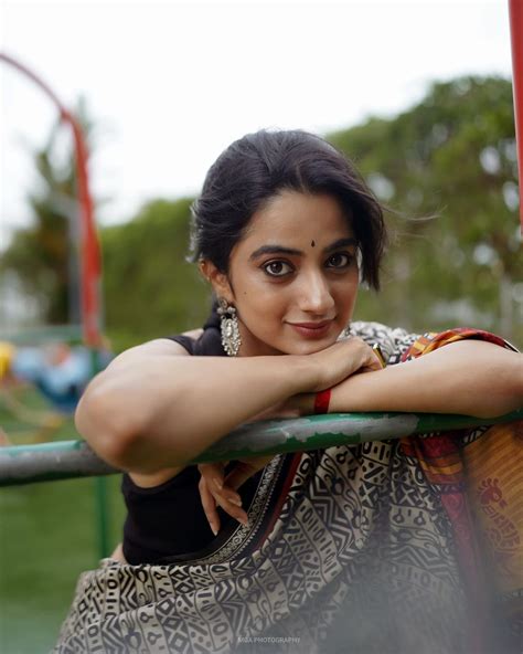 Namitha Pramod in Saree Photos in Instagram കൺമണ അൻപട കതലൻ ന