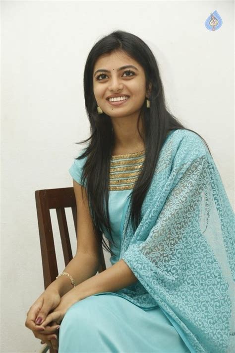 Anandhi Latest Photos Photo 3 Of 38