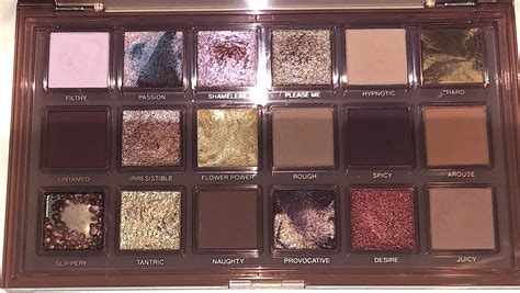 Huda Naughty Nude Eyeshadow Palette