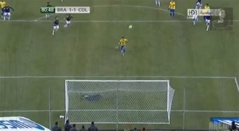 Neymar Penalty Fail: Brazilian Soccer Star Badly Misses Penalty Kick ...