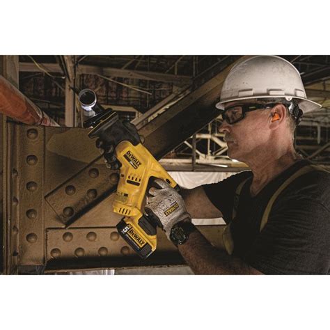 DEWALT 20 Volt Variable Speed Cordless Reciprocating Saw Bare Tool