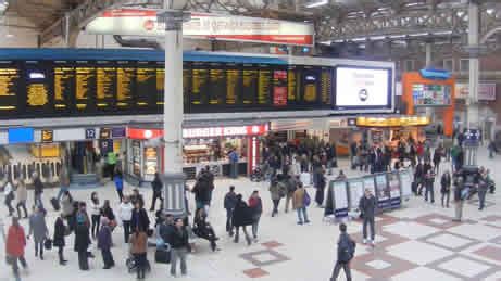 Victoria Train Station London What To Expect, Facilities, Area ...