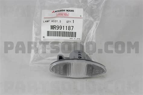 LAMP ASSY,SIDE T/SIG,FR MR991187 | Mitsubishi Parts | PartSouq