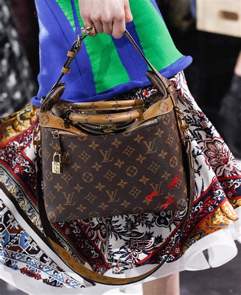 Louis Vuitton’s Fall 2016 Bags Introduced New Shapes And Prints Purseblog