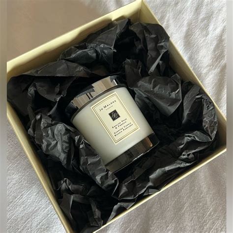 Jo Malone: English Pear & Freesia Scented Candle