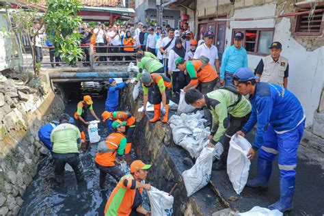 Gotong Royong Efektif Tingkatkan Kepedulian Pada Lingkungan ANTARA