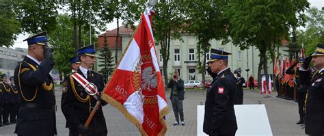 Wojewódzkie Obchody Dnia Strażaka oraz nadanie sztandaru Komendzie