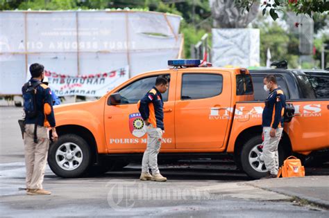 Mabes Polri Lakukan Olah TKP Tragedi Kanjuruhan Foto 1 1941587